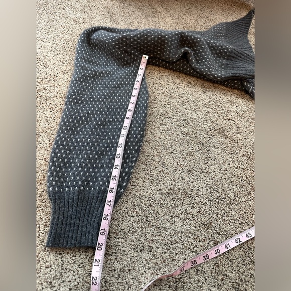 Vintage JC Penney The Fox wool blend gray/white crewneck sweater, men's size M - Picture 9 of 10